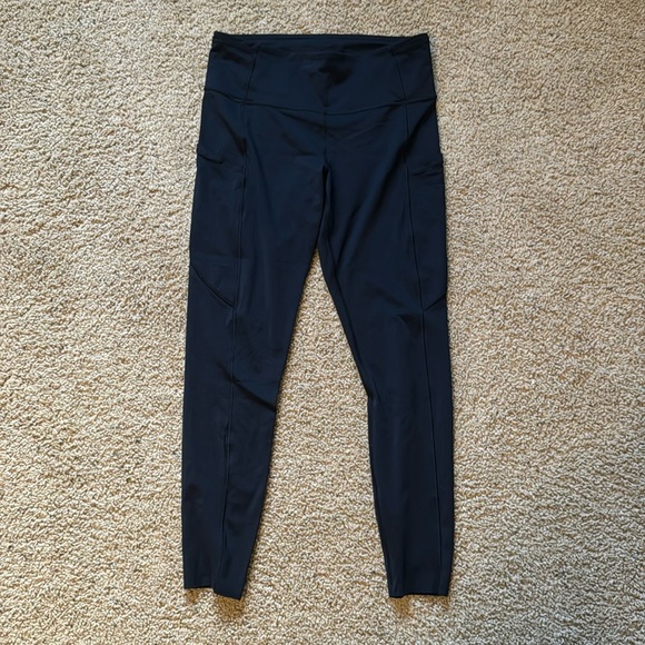 25" Lululemon Leggings w/ pockets and drawstring - Picture 1 of 6